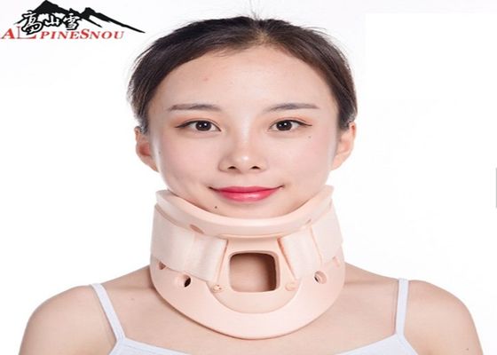 China Comfortable PVC Rehabilitation Therapy Cervical Collar Neck Support Neck Brace supplier
